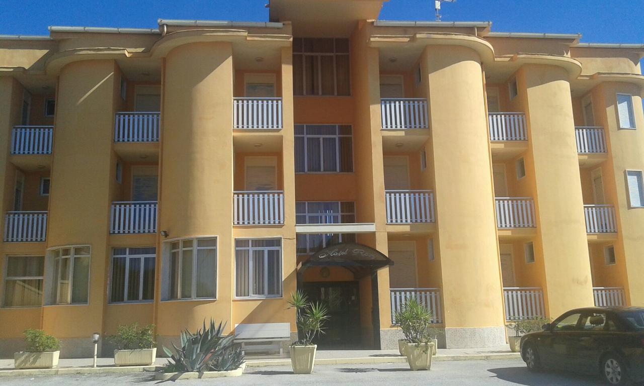 Hotel Rosy Battipaglia Dış mekan fotoğraf